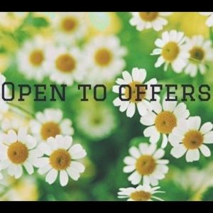 Reasonable offers welcome!!😊💕